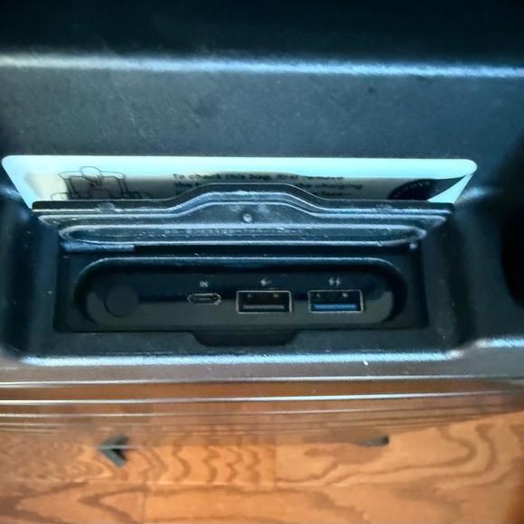 Away The Bigger Carry-On: Aluminum Edition (Onyx Black) w/ USB Charge & Battery - Picture 9 of 16